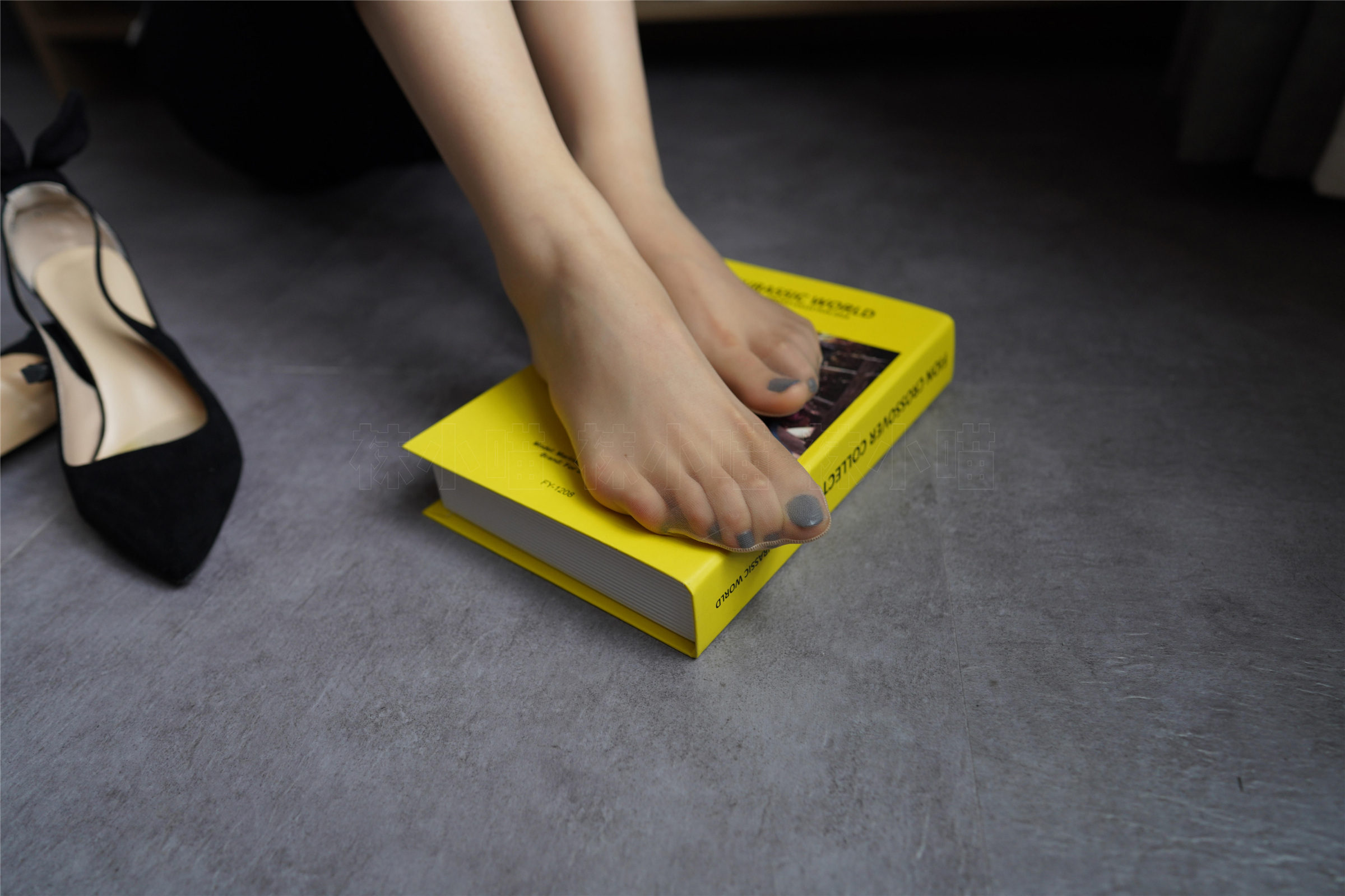 KittyWawa袜小喵  KT168 《吃我一脚》